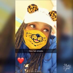 Meet your Posher, Simone